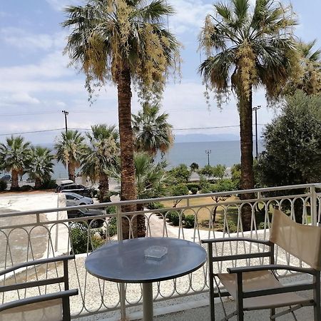 Nireus Hotel Néa Mákri Pokój zdjęcie