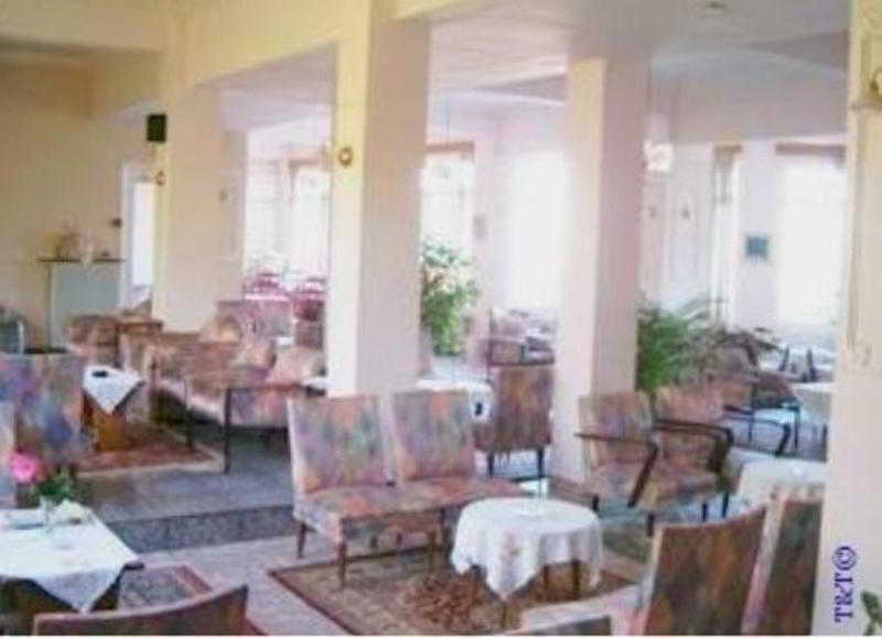 Nireus Hotel Néa Mákri Zewnętrze zdjęcie
