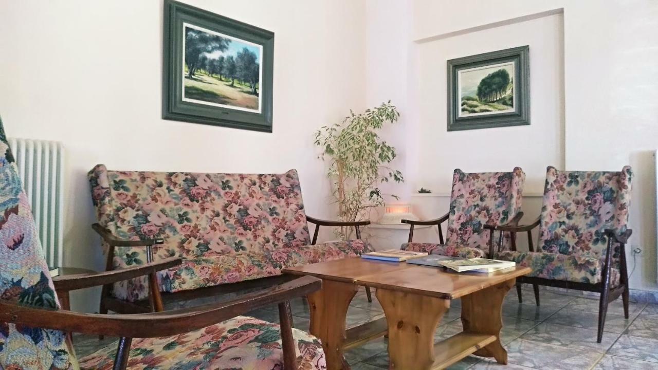 Nireus Hotel Néa Mákri Zewnętrze zdjęcie